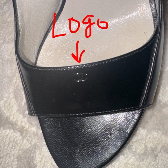CHANEL Black Patent Open-Toe Slingback Heel - Picture 5 of 7